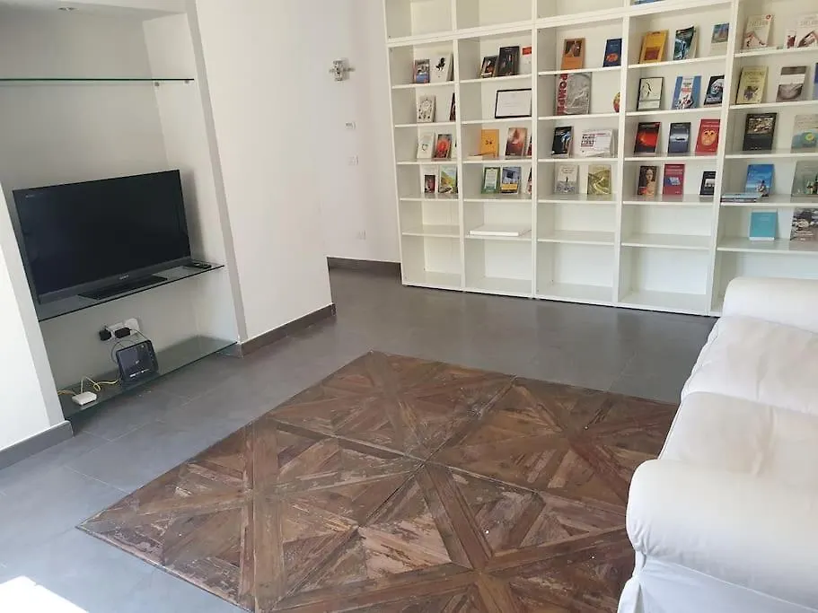 Confort In The Historic Spanish Center Apartment Naples